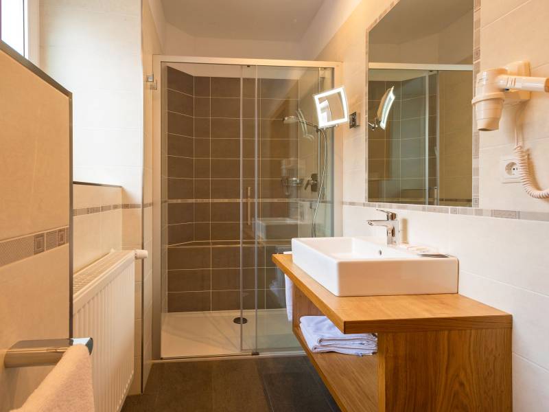 bagno Hotel Dolomiten Dobbiaco